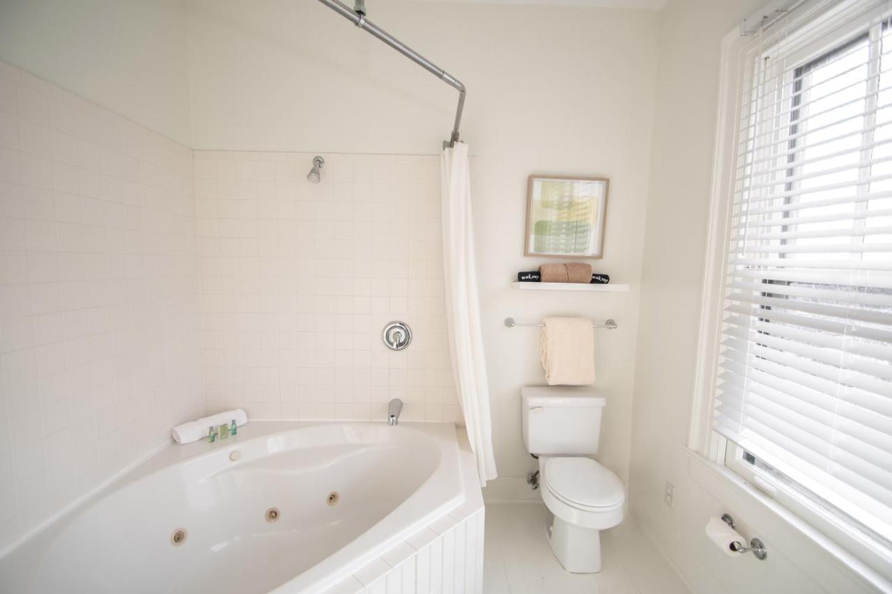 Looking Glass Inn Indianapolis Ngoại thất bức ảnh