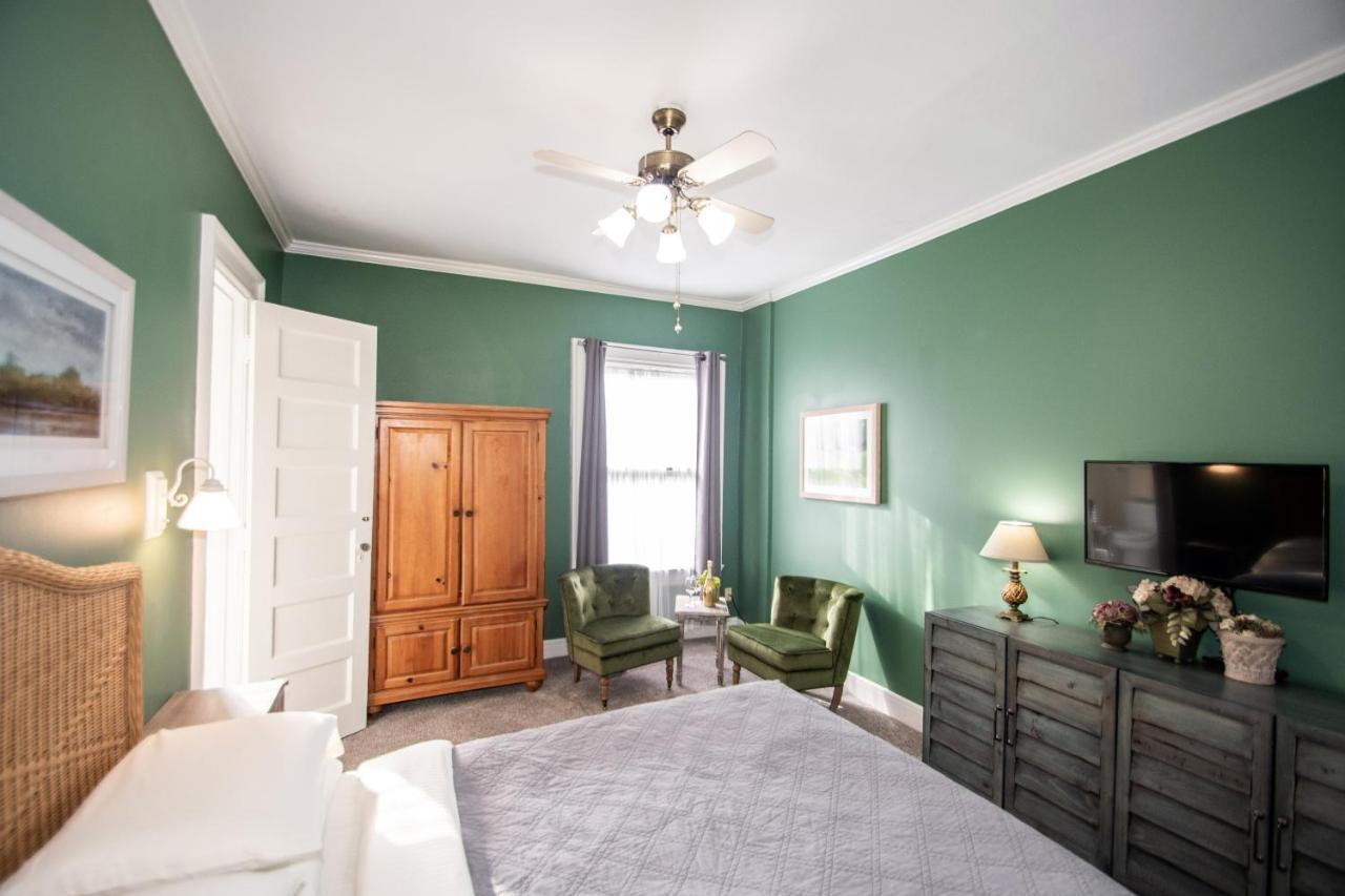 Looking Glass Inn Indianapolis Ngoại thất bức ảnh
