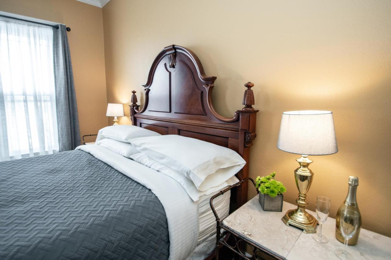 Looking Glass Inn Indianapolis Ngoại thất bức ảnh