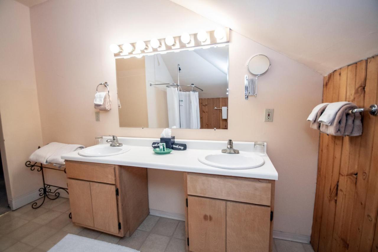 Looking Glass Inn Indianapolis Ngoại thất bức ảnh